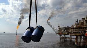 تجارت گردان | قیمت نفت برنت از ۷۰ دلار عبور کرد