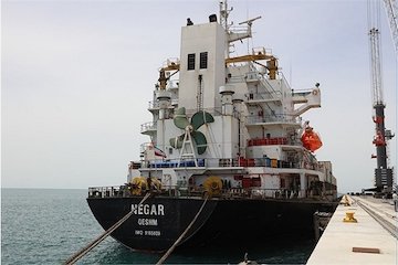 ورود اولین کشتی از محموله ۷۵ هزار تن گندم اهدایی هند به افغانستان به چابهار