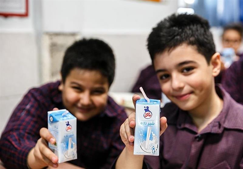 تجارت گردان | طرح توزیع شیر رایگان مدارس از فردا اجرا می شود