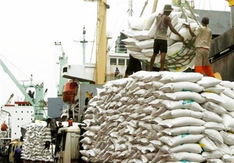 تجارت گردان | گلایه واردکنندگان از کُندی ترخیص برنج های وارداتی