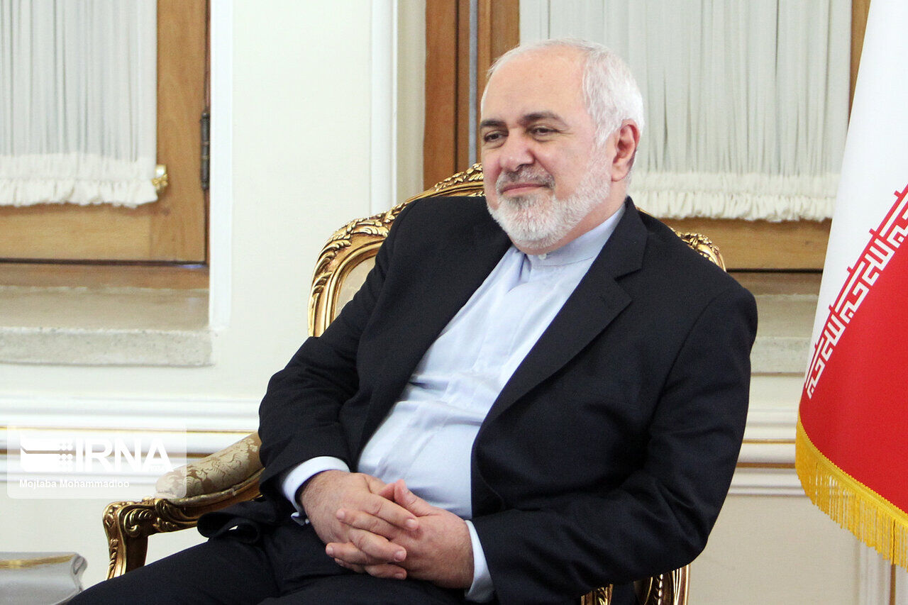 ظریف: نودمین سالگرد روابط دیپلماتیک ایران و ژاپن را جشن گرفتیم
