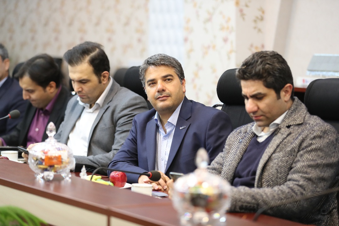 تجارت گردان | بازدید مدیر عامل بانک ملی ایران از شرکت پارس تکنولوژی سداد