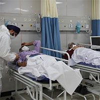 افتتاح کلینیک درمان سرپایی بیماران کرونایی در بیمارستان بانک ملی ایران