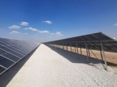 نیروگاه خورشیدی ۱۰مگاواتی احداث و به شبکه سراسری برق کشور متصل شد