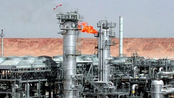 تولید روزانه ۴۷ میلیون لیتر بنزین یورو در پالایشگاه ستاره خلیج‌فارس
