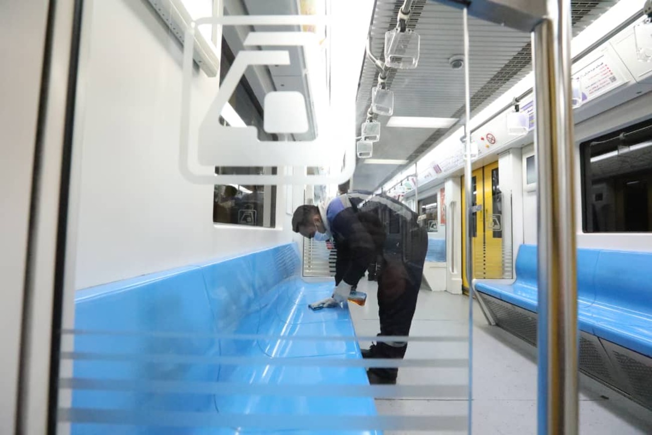 کاهش بیش از یک میلیونی مسافران مترو در پی شیوع کرونا/تدابیر بهداشتی رعایت می‌شود