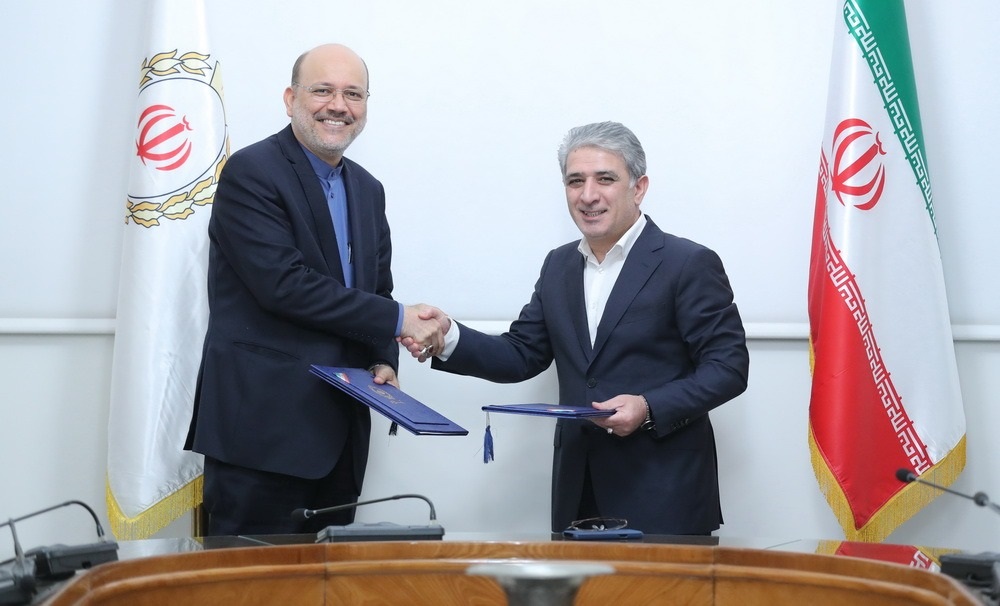 تجارت گردان | امضای تفاهم نامه توسعه همکاری ها میان بانک ملی ایران و قوه قضاییه