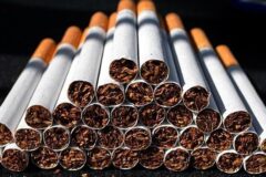 ۷۰ درصد از بازار ۴۰ هزار میلیاردی دخانیات در اختیار خارجی‌ها