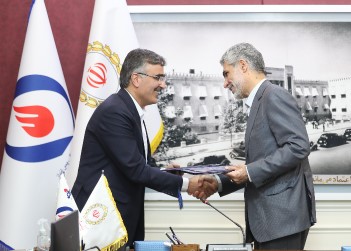 افزایش تعاملات بانک ملی ایران و صندوق های بازنشستگی صنعت نفت با امضای تفاهم نامه مشترک