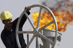 آرامکو قیمت فروش نفت را بالا برد/ برنت ۸۳دلاری شد