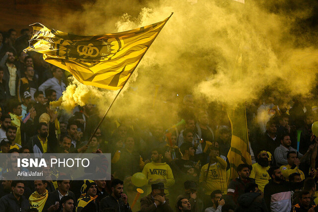 اتمام بلیت فروشی دیدار استقلال و سپاهان/ ورودی هواداران دو تیم جدا شد