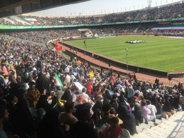 اجتماع ۱۰۰ هزار نفری «سلام فرمانده» در ورزشگاه آزادی آغاز شد + فیلم