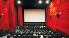 سینماها در ۲ هفته ناآرام اخیر، ۲۲ میلیارد تومان خسارت دادند+فیلم