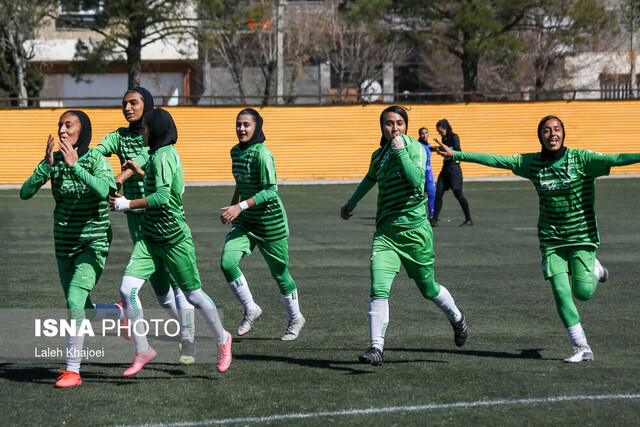 صدرنشینی سیرجان و توقف بم در لیگ فوتبال زنان