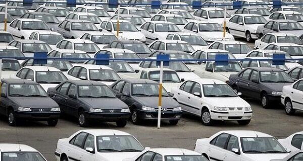 فروش خودرو در بورس کالا، راه‌ رهایی از قیمت‌سازی سوداگران؟