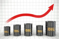 قیمت نفت از ۱۰۴ دلار عبور کرد