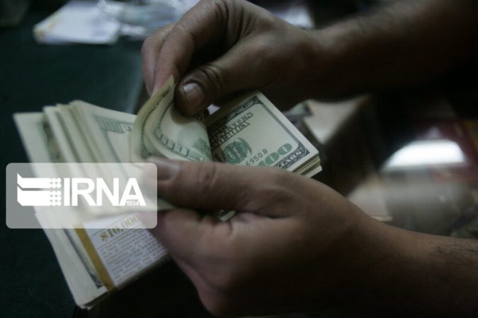 مقاومت بازار ارز برای جلوگیری از شکست مقاومت ۲۵ هزار تومان