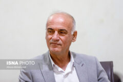 منصوریان با اخلاق خوبش آرامش را به نفت برگرداند / ۹۹ درصد استقلال قهرمان لیگ است