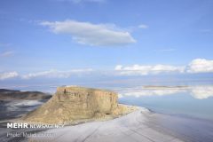 هزاران میلیارد در دریاچه ارومیه خرج شد/تعهد احیا به گردن دولت بعد