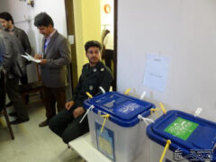 پلیس همگام با مردم پای صندوق‌های اخذ رای