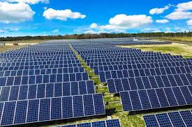 نیروگاه خورشیدی ماهانه ۲.۵ میلیون تومان درآمد دارد